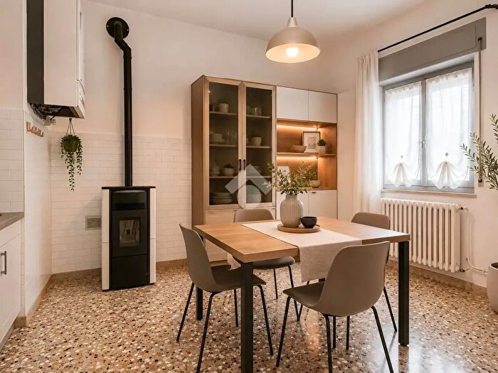 Appartamento trilocale in vendita in Contrada Garonzi, Rovere' Veronese