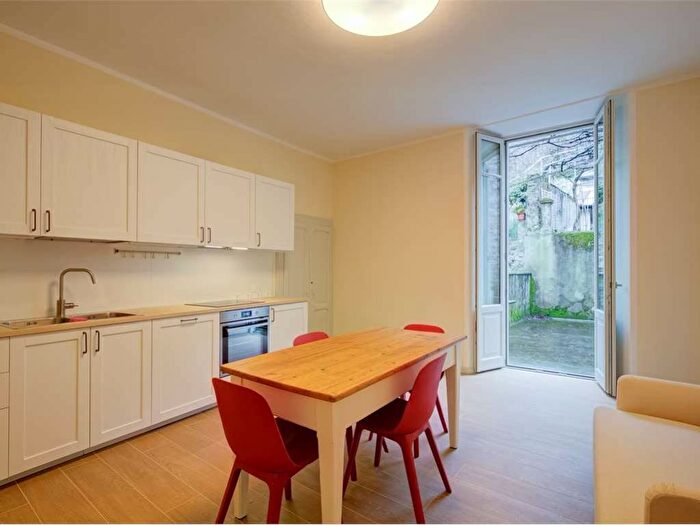 Appartamento bilocale in affitto in Laglio