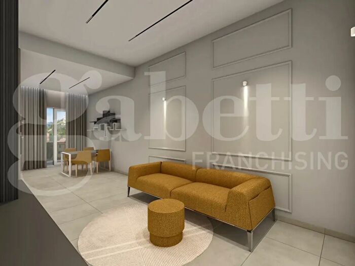 Appartamento trilocale in vendita in Via Paolo Vocca, Salerno