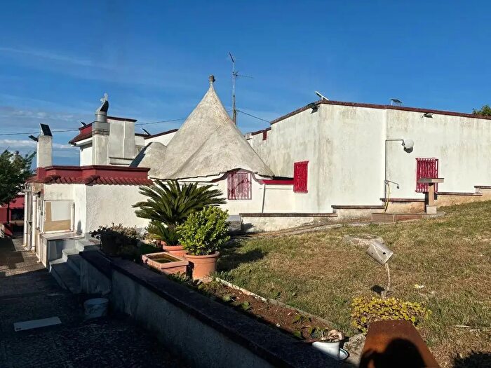 Casa con 10 locali in vendita in Via Villa Castelli, Martina Franca