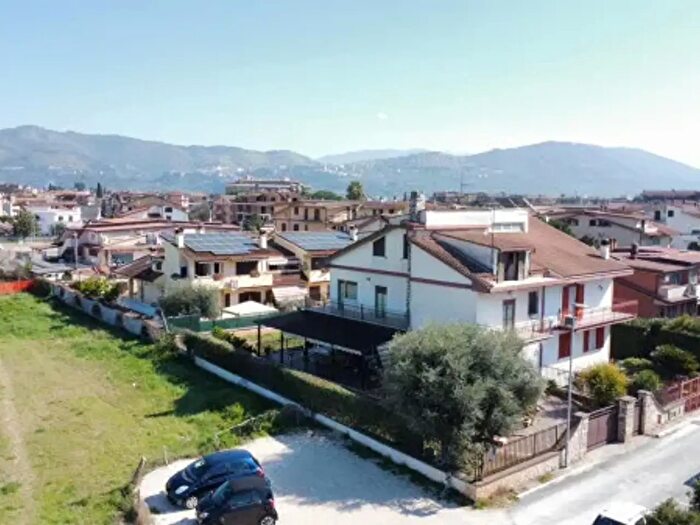 Casa con 6 locali in vendita in Via Guglielmo Ansaldi, Guidonia Montecelio