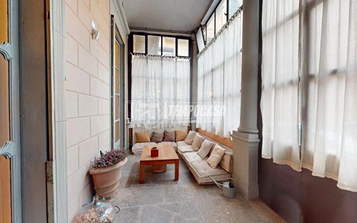 Appartamento trilocale in vendita in Via dei Mille, Torino