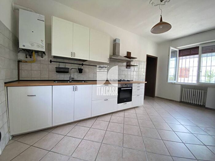 Casa con 5 locali in affitto in San Giorgio Bigarello
