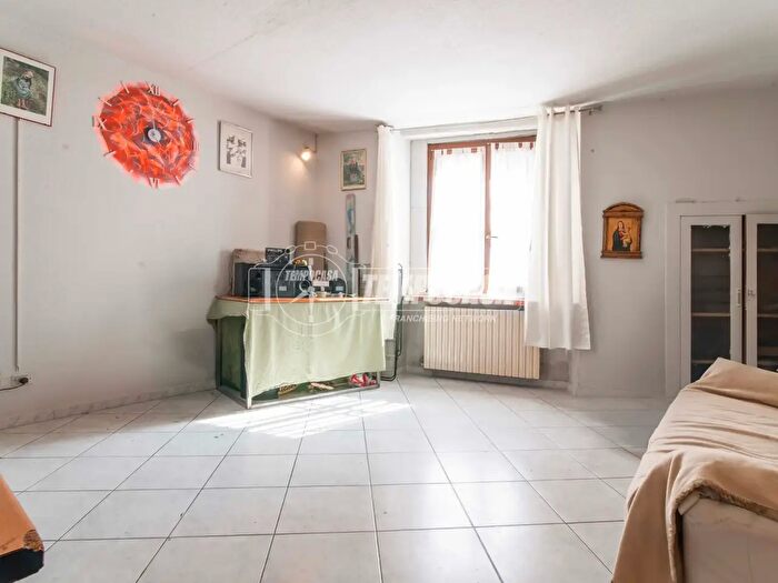 Appartamento trilocale in vendita in Via XX Settembre, Guanzate