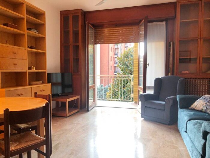 Appartamento quadrilocale in affitto in Via delle Querce, Bovisa, Milano