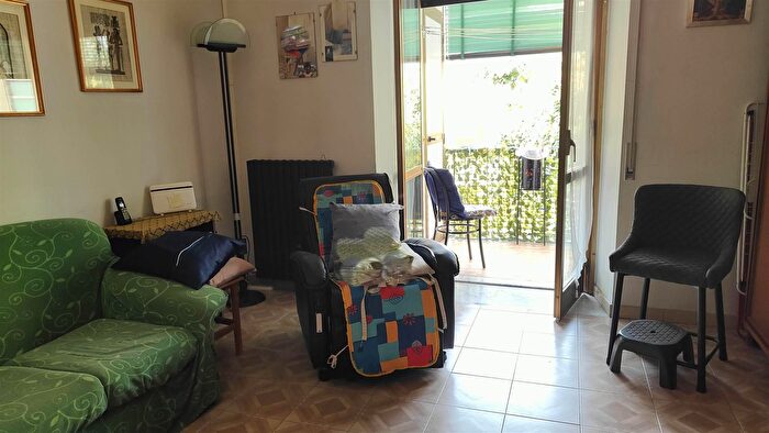 Appartamento quadrilocale in vendita in Via Panebianco, Cosenza