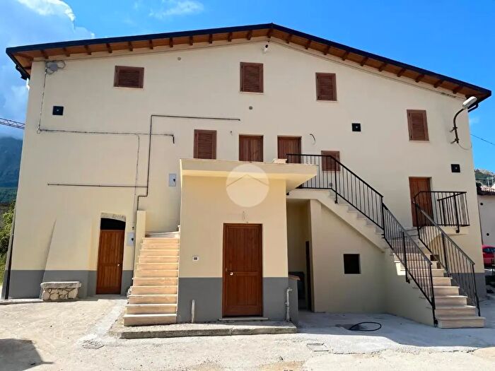 Appartamento trilocale in vendita in Via Capo La Costa Nuova, L'Aquila