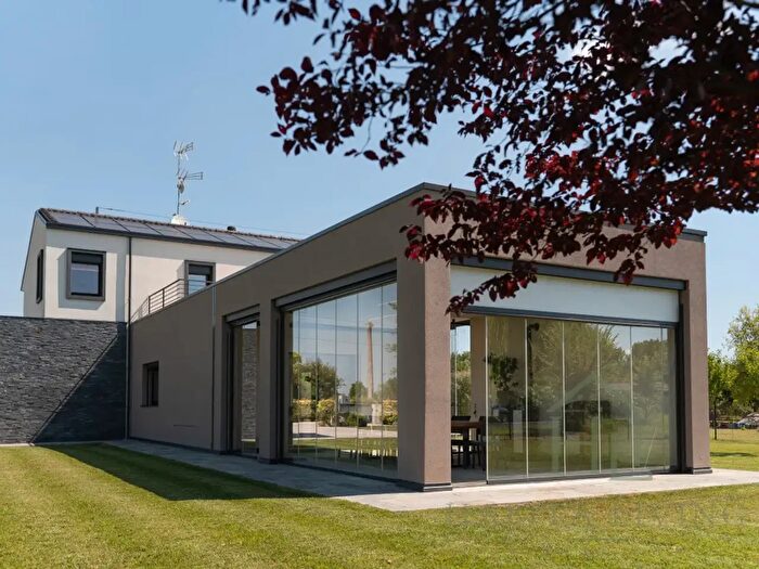 Casa con 8 locali in vendita in Via Borgo Sisa f, Forli'
