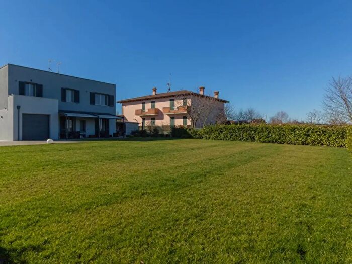 Casa quadrilocale in vendita in Gazzola