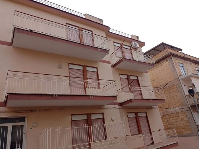 Appartamento quadrilocale in vendita in Via Torretta Carini, Carini