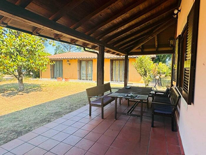 Casa quadrilocale in affitto in Via Prenestina, Torre Angela, Roma