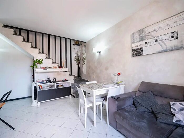 Appartamento trilocale in vendita in Via del Vecchio Ponte, Signa