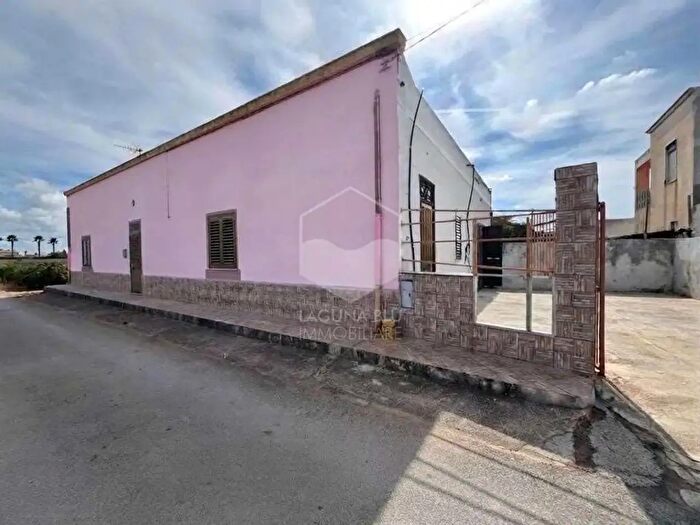Casa con 6 locali in vendita in Via Torregiano, Petrosino