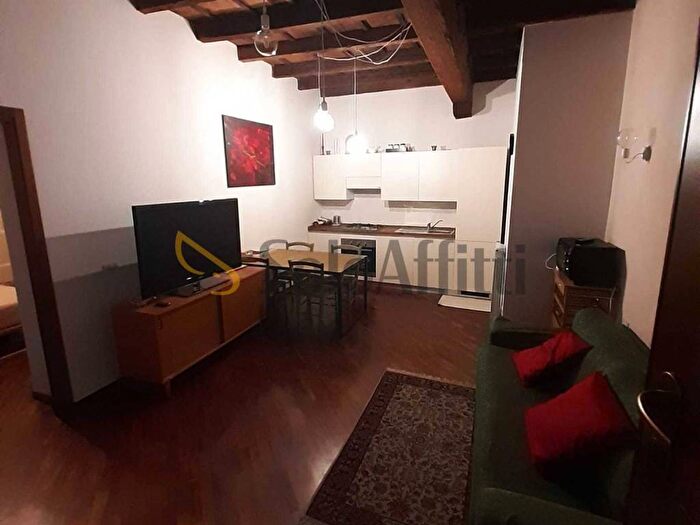 Appartamento bilocale in affitto in Vicolo Rizzardo, Loggia Garibaldi, Brescia