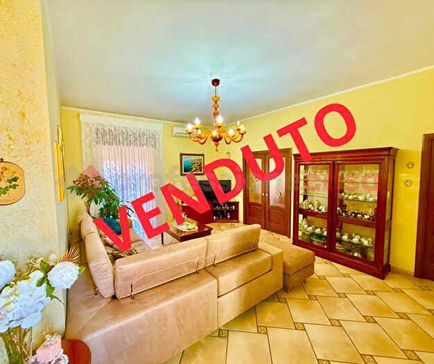 Appartamento quadrilocale in vendita in Via Bormida, Acerra