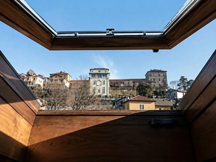 Appartamento con 8 locali in vendita in Strada Torino, Moncalieri