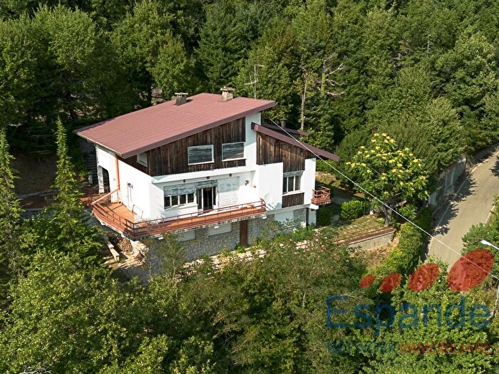 Casa con 12 locali in vendita in Via Borghetto, Vergato