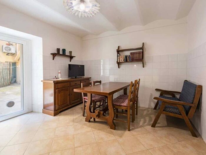Appartamento trilocale in affitto in Via della Mattonaia, D'Azeglio, Firenze