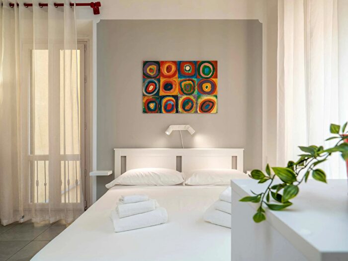 Appartamento monolocale in affitto in Via Vigevano, Milano