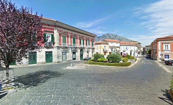 Appartamento quadrilocale in vendita in Via Innico Caracciolo, Airola