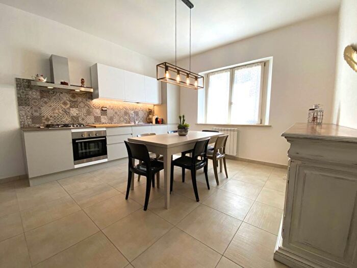 Appartamento trilocale in affitto in Via Livorno, Centro, San Vincenzo