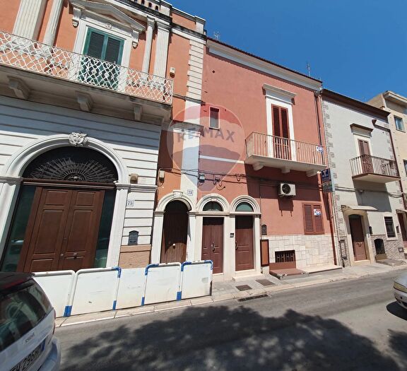 Appartamento trilocale in vendita in Via Ugo Foscolo a, Bari