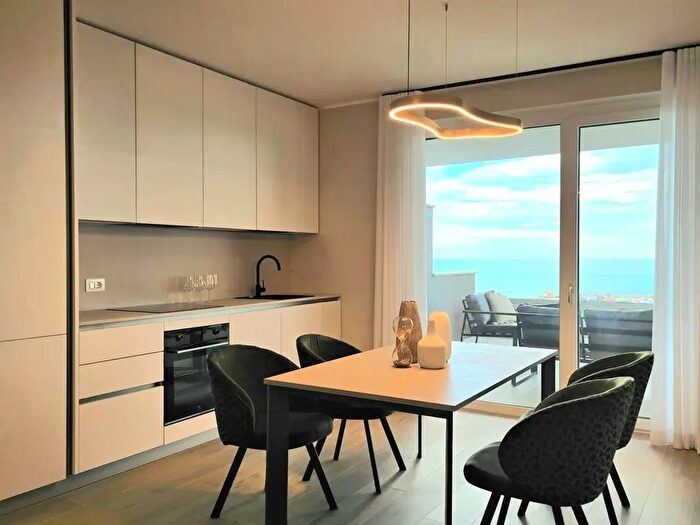 Appartamento trilocale in vendita in Corsica, Termoli