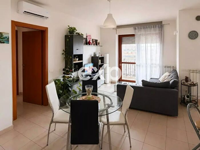 Appartamento bilocale in affitto in Via del Maggiolino, Roma