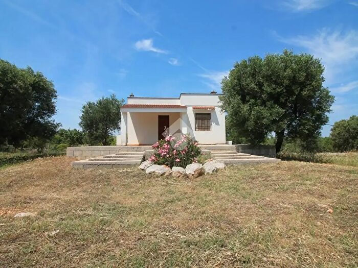 Casa monolocale in vendita in Ostuni