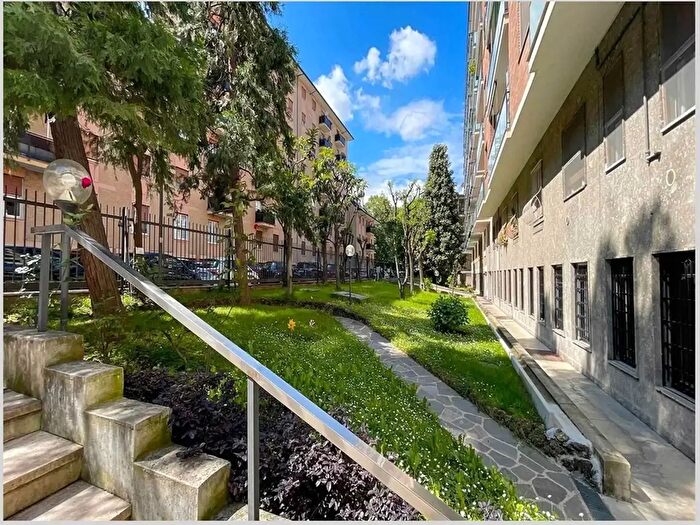 Appartamento bilocale in vendita in Via Privata Martino Lutero, Milano