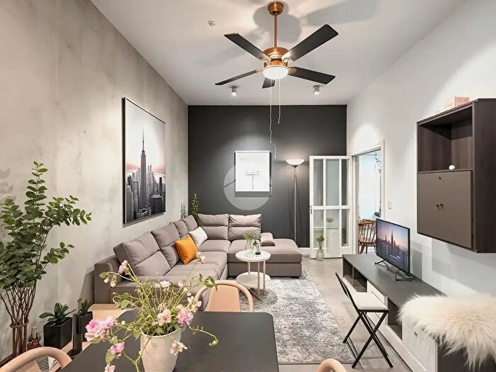 Appartamento bilocale in vendita in Via dei Canzi, Milano