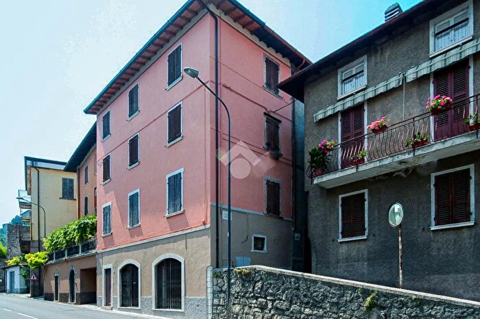 Appartamento monolocale in vendita in Via della Libertà, Gargnano