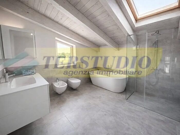 Appartamento quadrilocale in vendita in Via Giacomo Puccini Snc, Chignolo DIsola