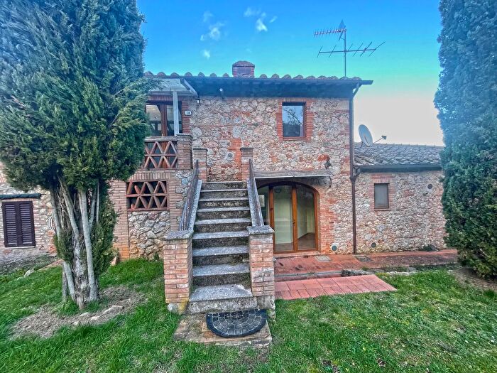 Casa con 7 locali in vendita in Strada del Giubileo, Monteriggioni