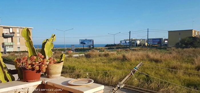 Appartamento trilocale in vendita in Via Lazio Siracusa, Siracusa