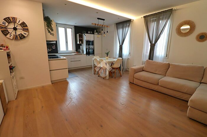 Appartamento quadrilocale in vendita in Campo De La Celestia, Venezia