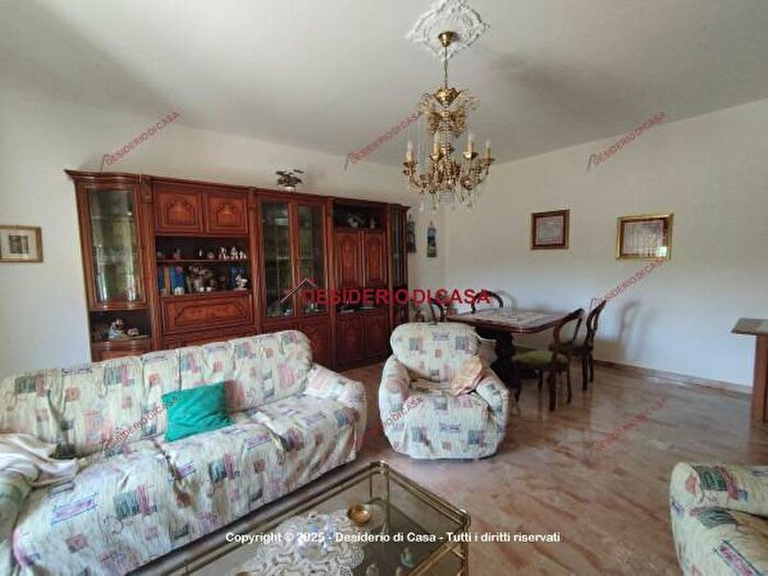 Casa con 6 locali in vendita in Via Michelangelo, Petralia Soprana