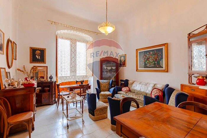 Appartamento con 5 locali in vendita in Corso Vittorio Emanuele, Mottola