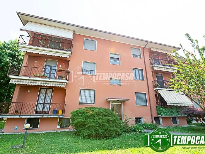 Appartamento trilocale in vendita in Via Margherita Carenzi, Santo Stefano Lodigiano