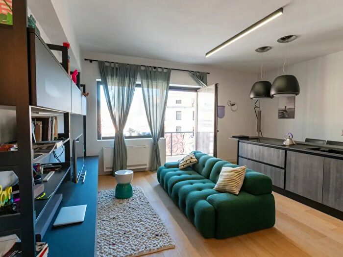 Appartamento quadrilocale in vendita in Via Luigi Simeoni, Agropoli