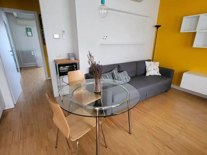Appartamento bilocale in affitto in Via Mercantini, Milano