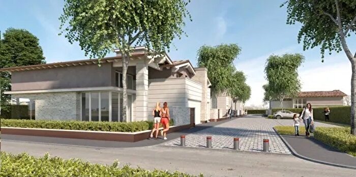 Casa con 6 locali in vendita in Parma