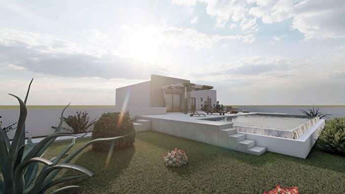 Casa con 8 locali in vendita in Carovigno