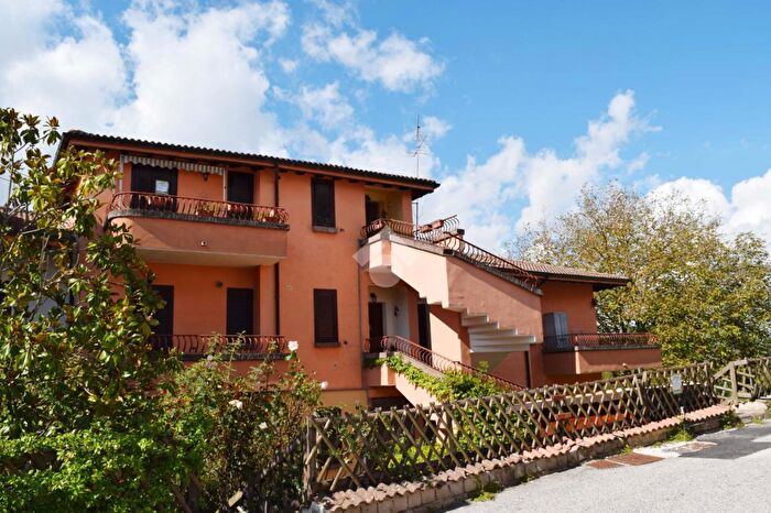 Appartamento trilocale in vendita in Via di Colle San Giacomo, Tagliacozzo