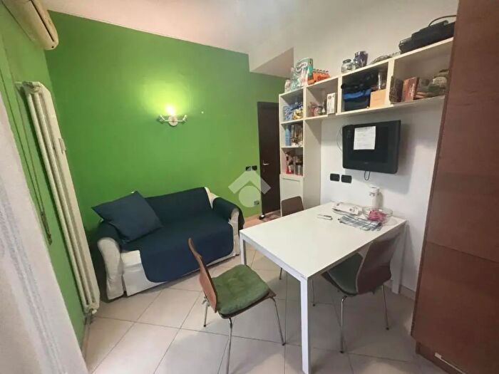 Appartamento bilocale in vendita in Corso Alessandro Manzoni, Pavia
