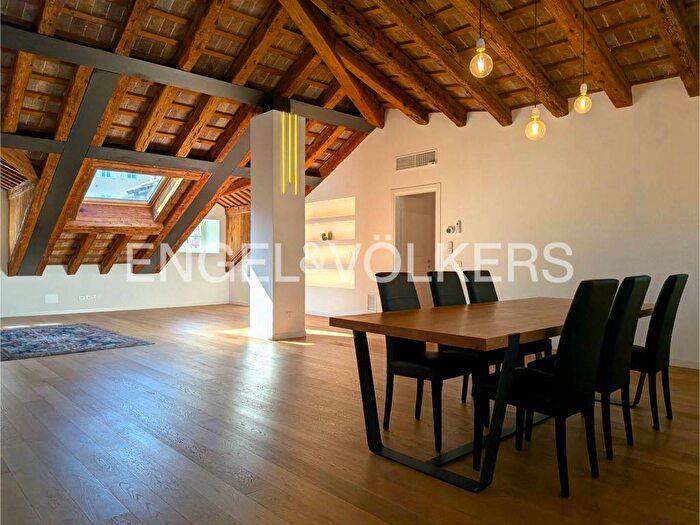 Casa trilocale in affitto in Corso Italia, Città Vecchia, Trieste