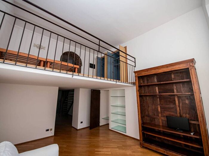 Appartamento trilocale in affitto in Piazza del Tricolore, Piave Tricolore, Milano