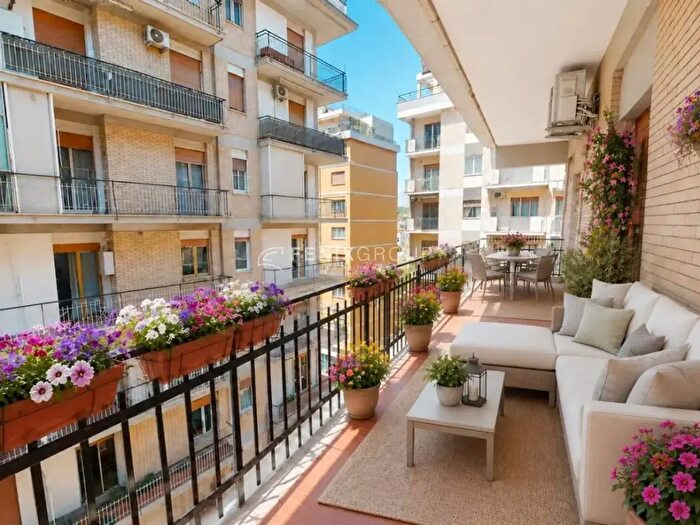 Appartamento quadrilocale in vendita in Viale Alcide De Gasperi, San Benedetto Del Tronto