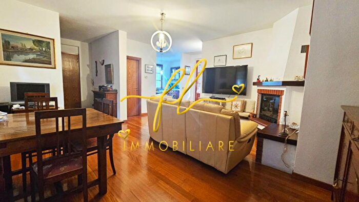 Casa con 5 locali in vendita in Rosignano Marittimo