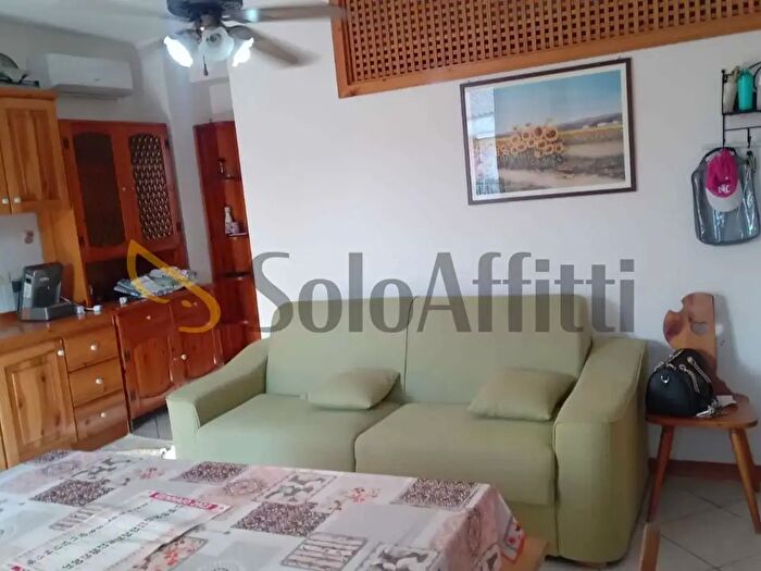 Appartamento trilocale in affitto in Via San Anna, Mascali